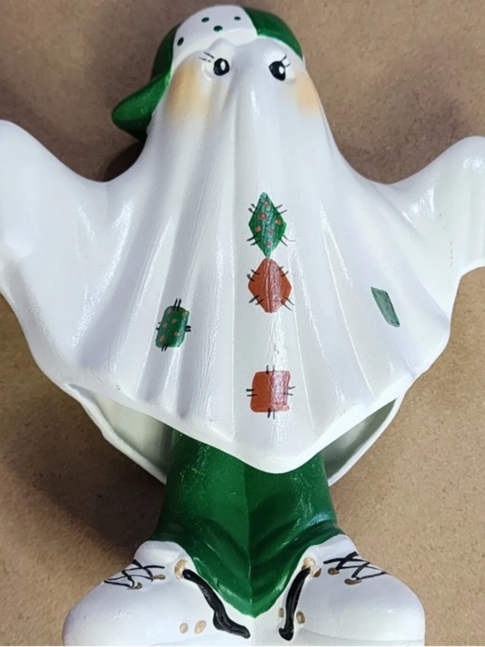 Green and White Halloween Ghost Garland Accent
